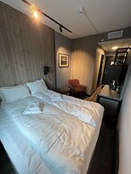 Arctic Sea Hotel