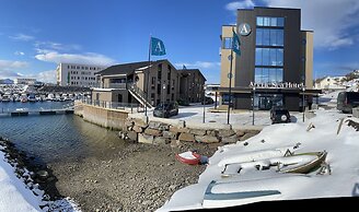 Arctic Sea Hotel