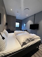 Arctic Sea Hotel