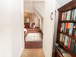 Holly Cottage