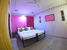 Little Peepal House