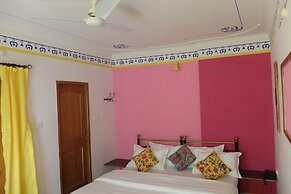 Little Peepal House