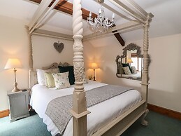 Hazel Barn