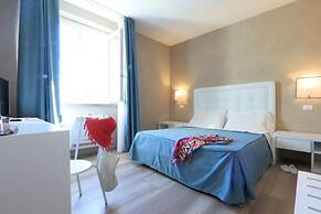 Hotel Cecina Beach