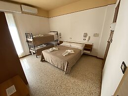 Hotel Nanni Garnì