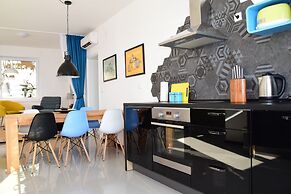 87 Stairs Apartment