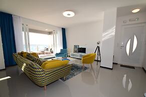 87 Stairs Apartment