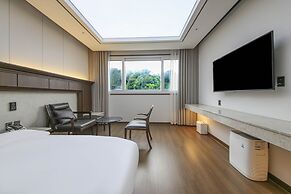 Hotel Demer