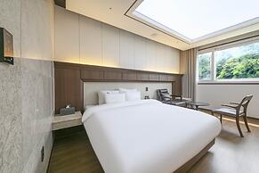 Hotel Demer