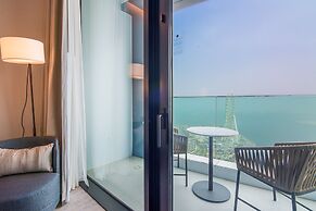 Address Jbr Luxury 2 Br 55th Floor Full Sea