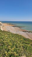 3 Bed House Stunning Views And Free Parking