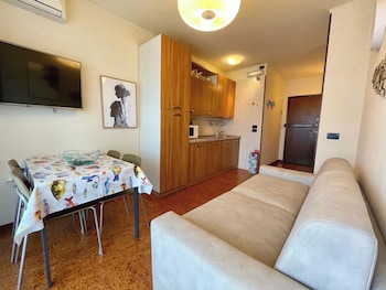 Studio With Shared Pool-beahost