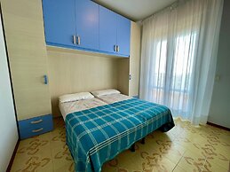 Flat With Luminous Balcony by the sea