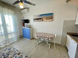 Seaview Studio for Two-beahost