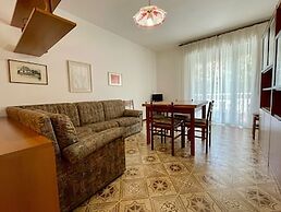 Enjoy the Pool at our Cozy Flat