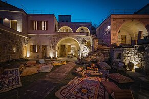 Doda Artisanal Cave Hotel +14