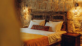 Doda Artisanal Cave Hotel +14