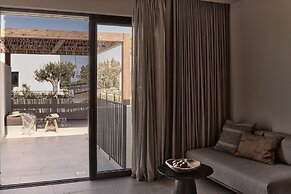 Theros All Suite Hotel - Adults Only