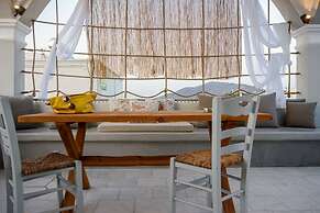 Central Oia Hostel