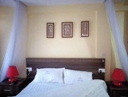 Tripple T Hotel