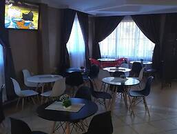 Tripple T Hotel