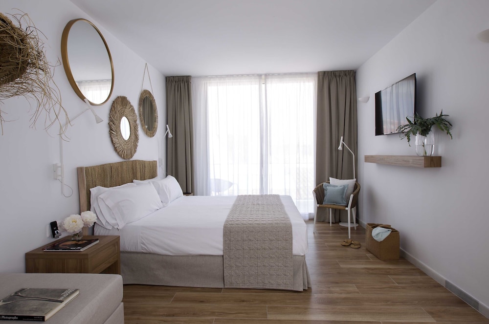 May Altafulla Beach Boutique Hotel