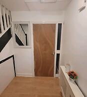 2-bed Apartment, Sleeps 4,on-site Parking