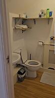 2-bed Apartment, Sleeps 4,on-site Parking
