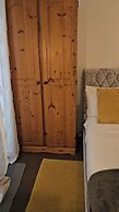2-bed Apartment, Sleeps 4,on-site Parking