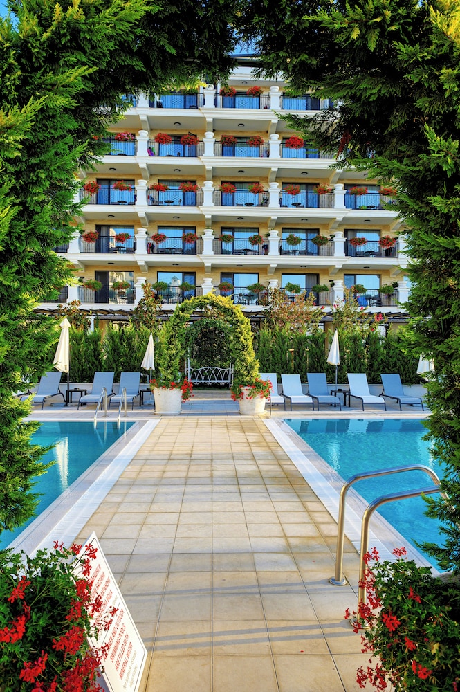 Casa di Fiore SPA & Medical Hotel