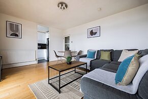 Stunning 2 Bed Flat near Tower Bridge