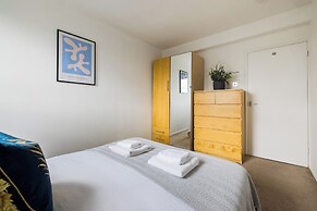 Stunning 2 Bed Flat near Tower Bridge