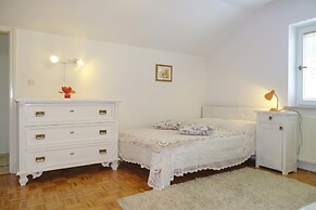 Villa Cujez With Sauna And Pool