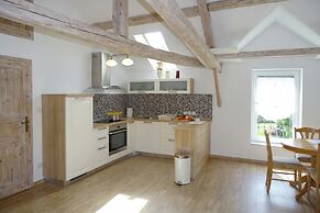 Villa Cujez With Sauna And Pool