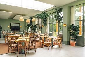 The Retreat, Elcot Park