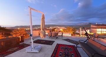 Pegas Cave Suites