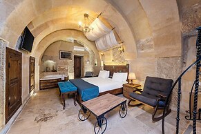Pegas Cave Suites
