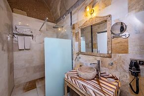 Pegas Cave Suites