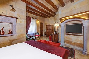 Pegas Cave Suites