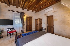 Pegas Cave Suites