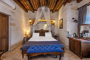 Pegas Cave Suites