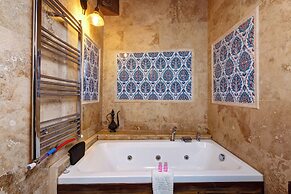 Pegas Cave Suites