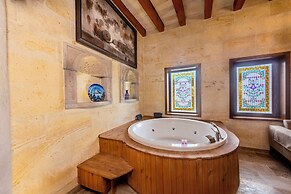 Pegas Cave Suites