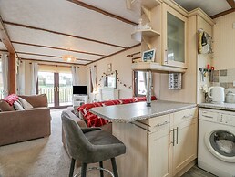 Roe Deer Lodge