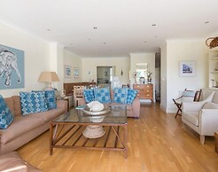 Lowenna Manor 5