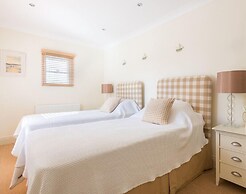 Lowenna Manor 5