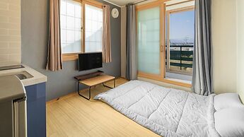 Gangneung Basecamp Pension