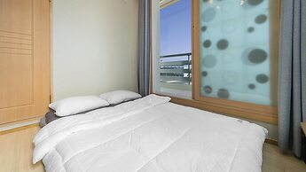 Gangneung Basecamp Pension