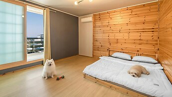 Gangneung Basecamp Pension