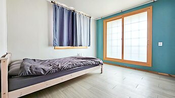 Gangneung Basecamp Pension